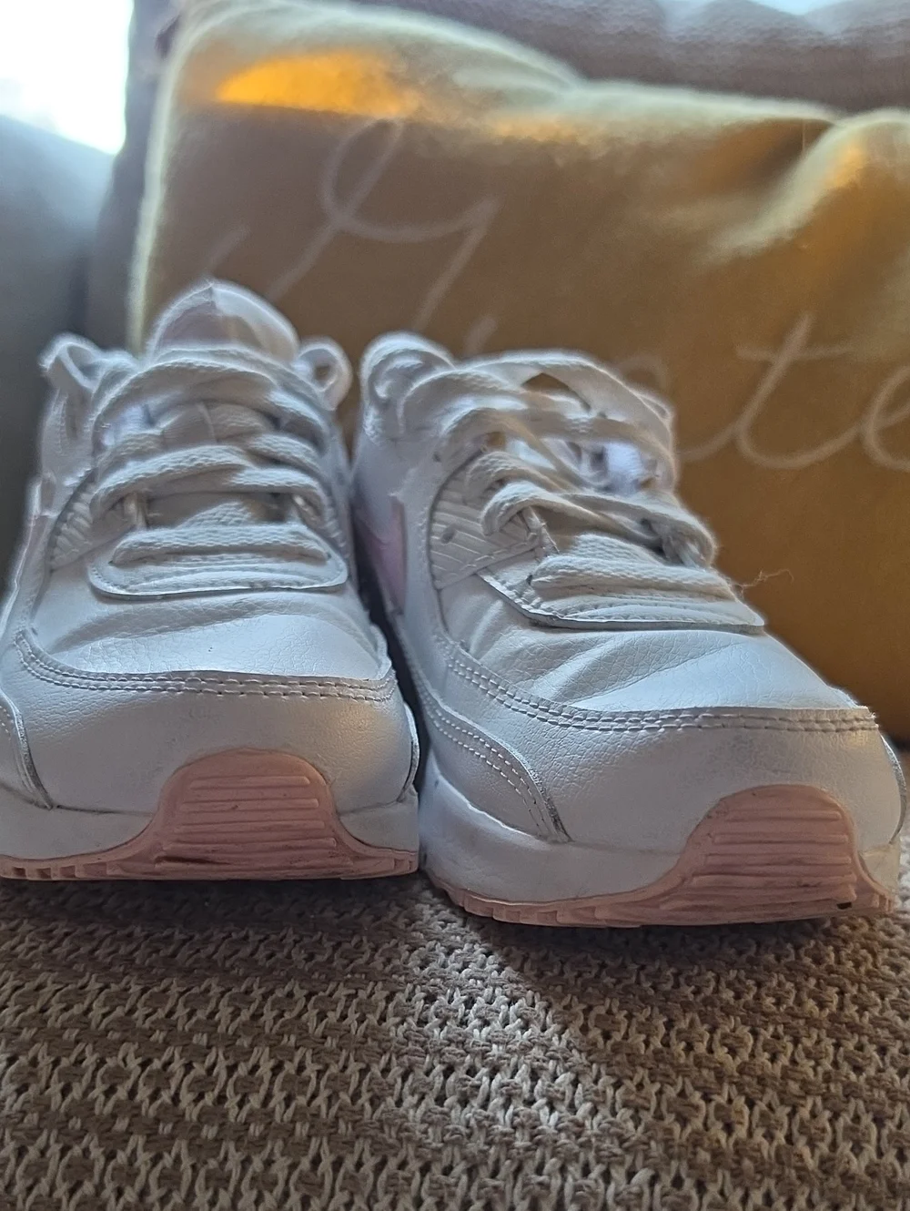 AWESOME Girls NIKE AIR MAX White/pink Shoes